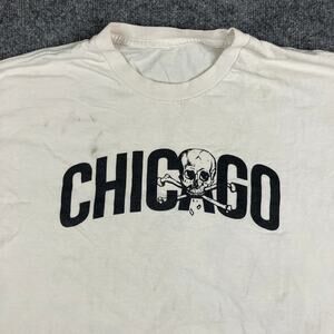 Chicago T-Shirt Mens Size M White Graphic Tee Skull Crossbones Punk Streetwear
